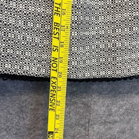 NWT KARL LAGERFELD Skirt Womens Size 16 Black White Tweed A-Line Mini Flat Front - Picture 11 of 16